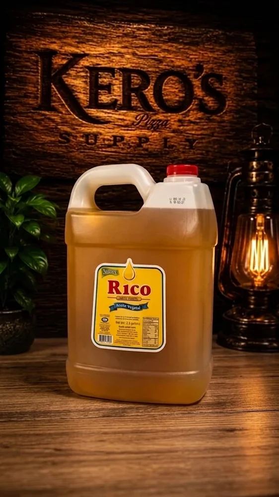 Aceite Vegetal Rico (2.5 Galones) - Imagen Vertical